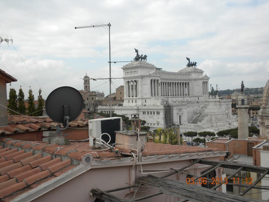 Bed and Breakfast Residenza Torre Colonna Rom Exterior foto
